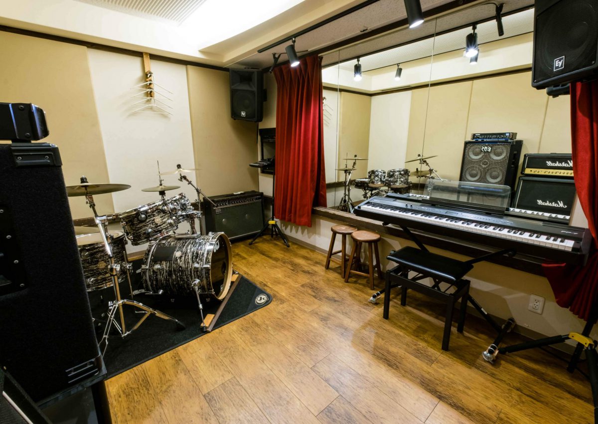 六甲道店Cst. 六甲道店Cst.